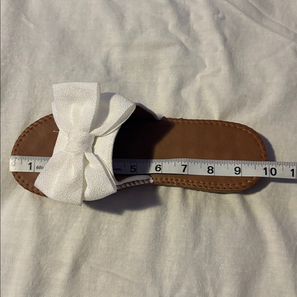 White Bow Sandals - Picture 4 of 4